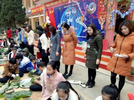 C:\Users\adm\Desktop\ANH NGAY HOI XUAN YEU THUONG\IMG_20180228_161637.jpg