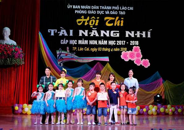 C:\Users\Admin\Desktop\ảnh hội thi\29597693_181945662608401_9031639937657300662_n.jpg