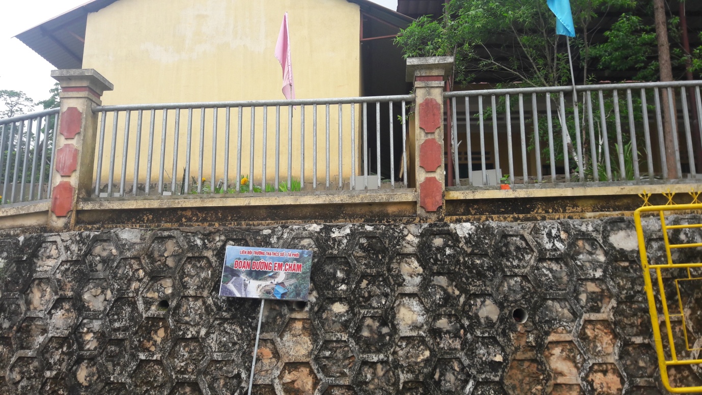 D:\ANH MOI HON\ANH GUI PGD\BEP AN HOP VE SINH.jpg