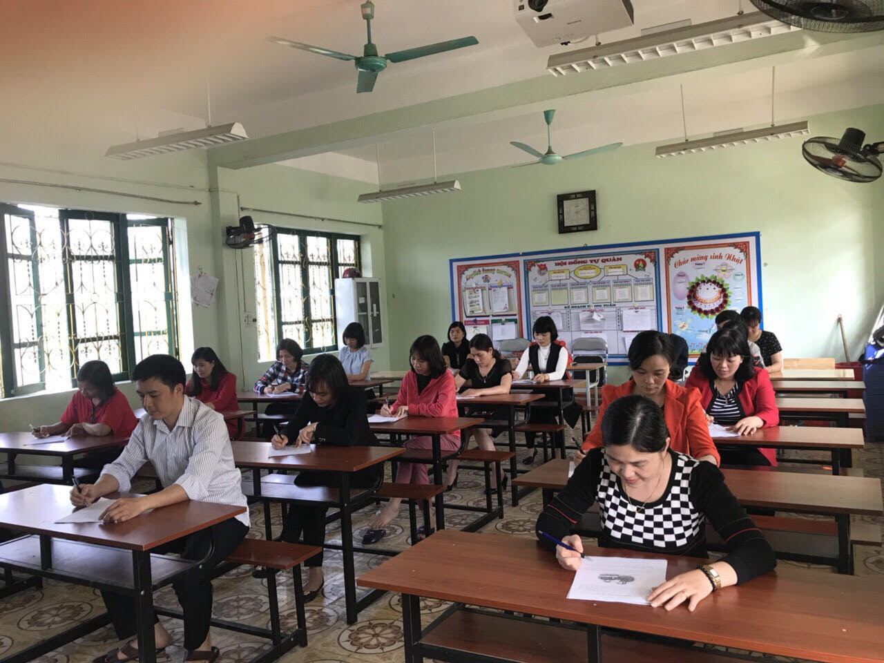 D:\Hiệu phó\THCS\Bài viết\KT giáo viên.jpg