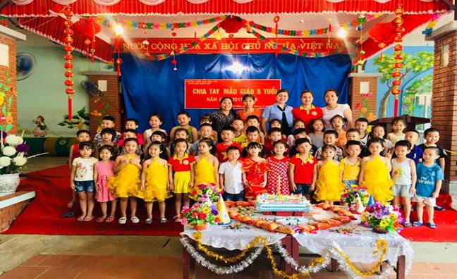 Trong hình ảnh có thể có: 29 người, bao gồm Tân Sang Nguyễn, mọi người đang cười