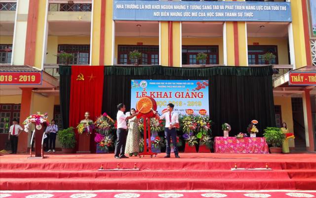 E:\THCS Ngô Văn Sở\Bài viết tin\Đánh trống.jpg