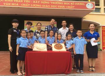 C:\Users\Administrator\Desktop\ảnh trung thu 2018\42379402_2132388343756296_8561941730331459584_n.jpg