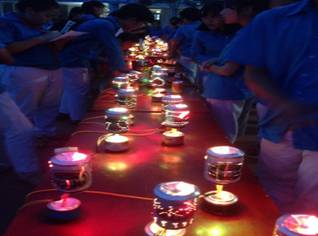 D:\Lớp 9A2\bài trung thu. 9A2\received_272934859996413.jpeg